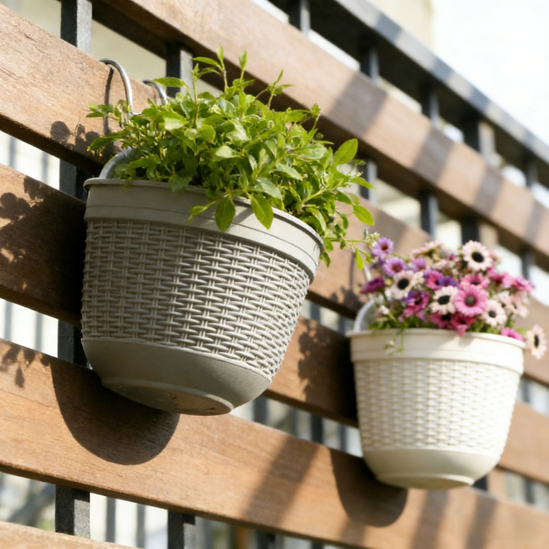 Vertical Wall Planter - شرفة الديكور شبه دائرية الحائط اناء