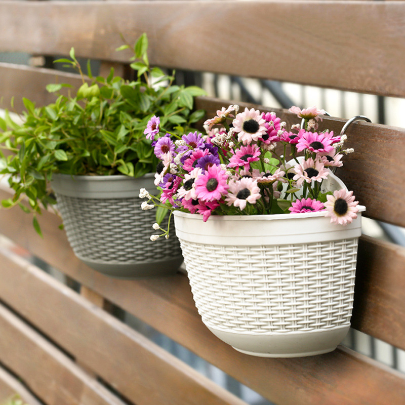 شرفة الديكور شبه دائرية الحائط - مراجعة Vertical Wall Planter وسعره